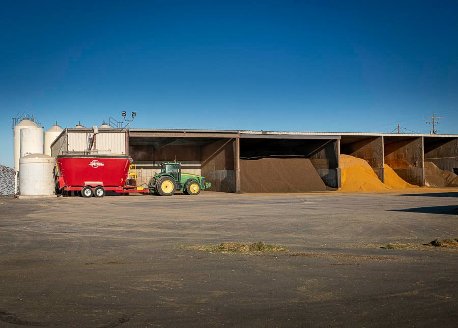 Commodity Bays Commodity Bays